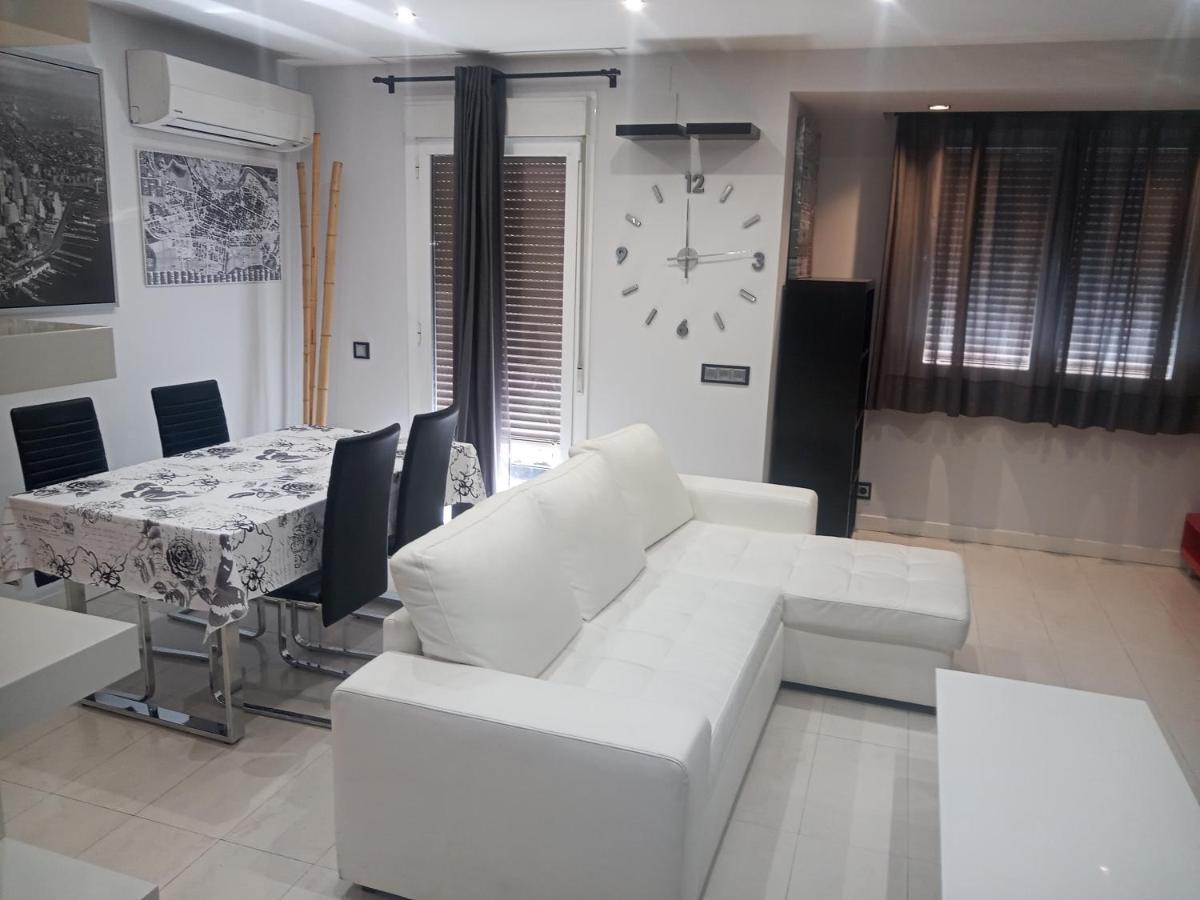 Apartamento Colon !!Parking Privado Gratuito !! 洛格罗尼奥 外观 照片